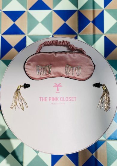Palazzo avino the pink closet maschera e tappi orecchie