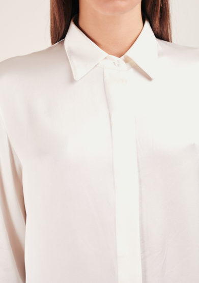 Chiara Bloom camicia Camelia seta bianca bottoni nascosti