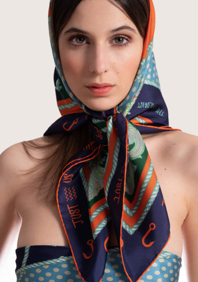 foulard in seta stampa Just us nothing else Serà fine silk