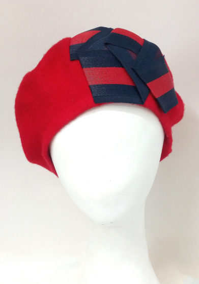 cappello basco in lana rosso con origami altalen
